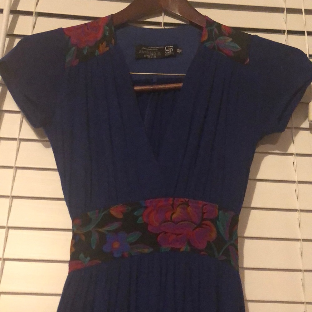 Dress - Picture 2 of 2